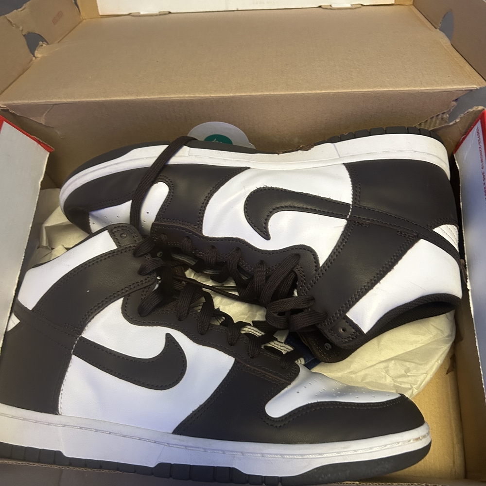 Nike Men's Brown and White Sneakers